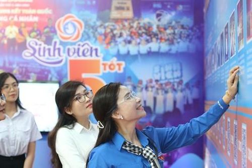 Chuỗi hoạt động chào mừng ngày truyền thống học sinh sinh viên tại TPHCM