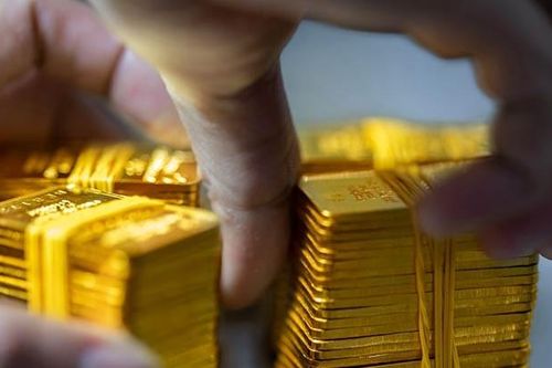 Quy định mới về quản lý vàng miếng; giao hết chỉ tiêu tín dụng ngay đầu năm
