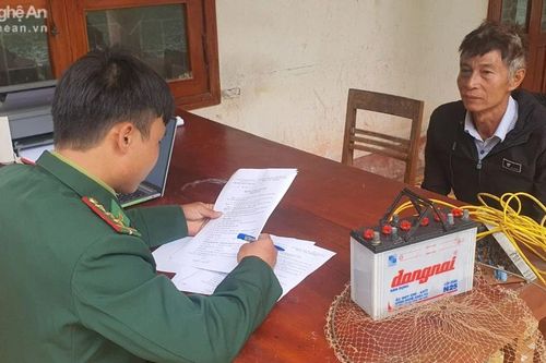 Bắt 2 đối tượng sử dụng kích điện đánh bắt thủy sản
