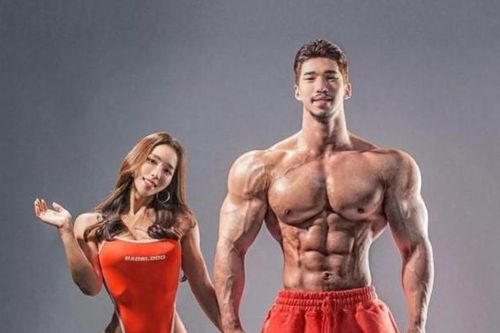 Cặp VĐV thể hình Hàn Quốc cơ bắp cuồn cuộn như photoshop, xứng danh 'trai tài gái sắc'