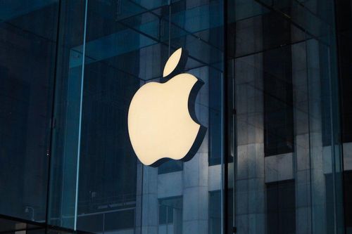 Cổ phiếu Apple trượt dốc sau khi có tin Bộ Tư pháp chuẩn bị đưa 'Táo khuyết' ra tòa