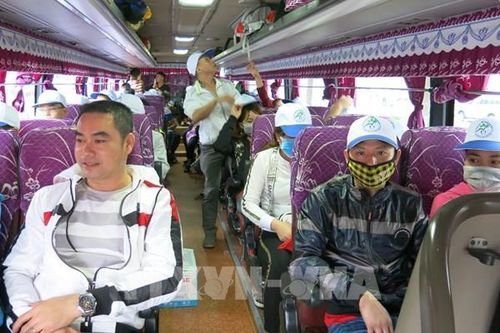 Bình Dương tặng hàng nghìn vé tàu, xe đưa công nhân về quê ăn Tết