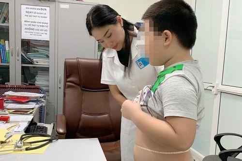 Báo động: Trẻ thừa cân béo phì nhiều hơn trẻ suy dinh dưỡng