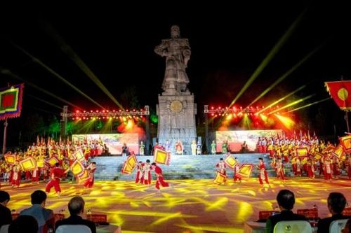 Thừa Thiên Huế: Tái hiện lễ đăng quang Hoàng đế Nguyễn Huệ lên ngôi