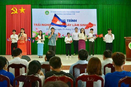 Kỳ 2: Tình đoàn kết truyền thống Việt Nam - Campuchia mãi mãi xanh tươi, đời đời bền vững