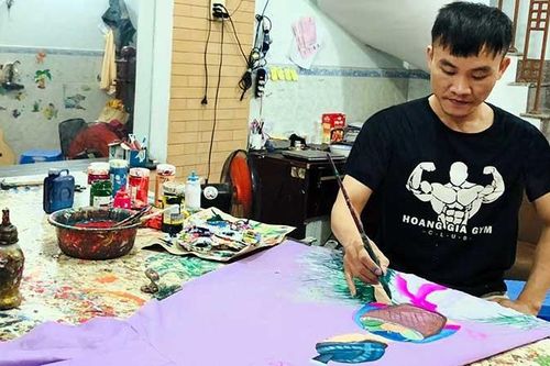 Người H'Mông xuống phố