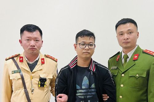 Bắt giữ đối tượng mua bán trái phép hơn 3kg ma túy cần sa