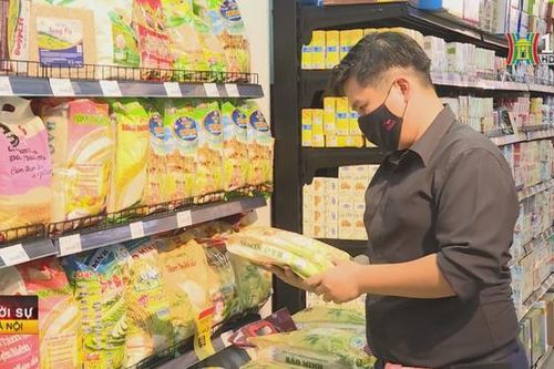 Hà Nội chuẩn bị sẵn sàng hàng hóa cho dịp Tết