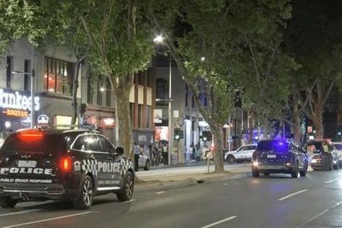 Bắt nghi phạm gây hàng loạt vụ đâm dao ở Melbourne, Úc