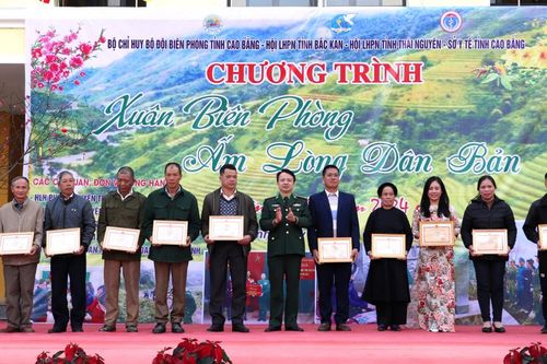 Chương trình 'Xuân biên phòng, ấm lòng dân bản' năm 2024