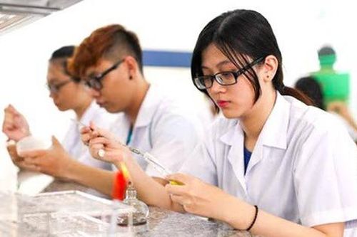 Không đào tạo từ xa các ngành thuộc lĩnh vực sức khỏe có cấp chứng chỉ hành nghề