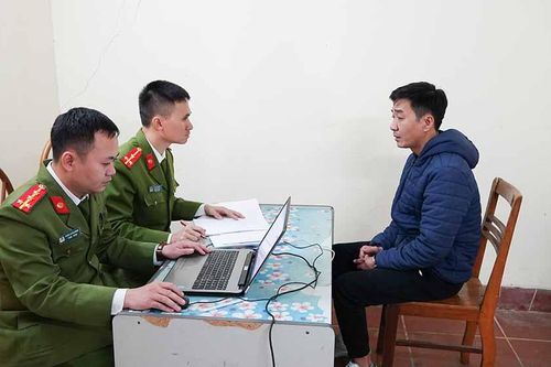 Bắt 3 đối tượng 'nổ' có thể 'làm luật' với Cảnh sát giao thông để lừa đảo chiếm đoạt tài sản
