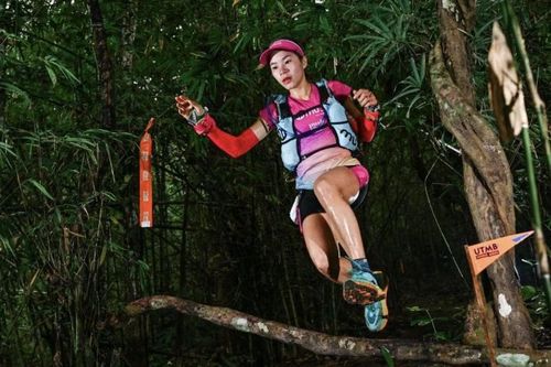 Với 'runner ngôi sao' Hà Thị Hậu, cuộc sống sang trang từ khi chạy bộ