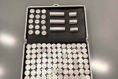 DNA của cựu Tổng thống Mỹ Washington, Kennedy được đưa lên Mặt Trăng