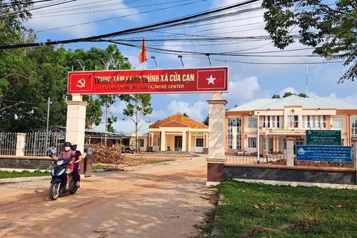 Liên quan đến sai phạm đất đai, một Phó Chủ tịch xã bị bắt