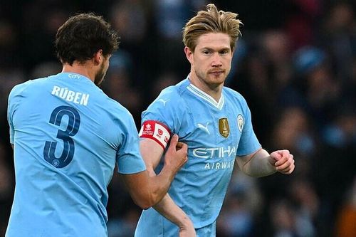 Man City đại thắng trong ngày West Ham gây thất vọng trước đối thủ hạng dưới