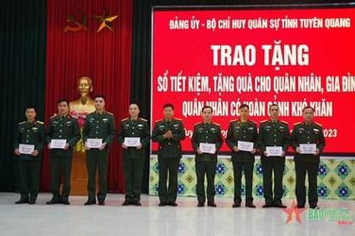 Sâu nặng nghĩa tình đồng đội