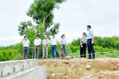 Vướng mặt bằng!