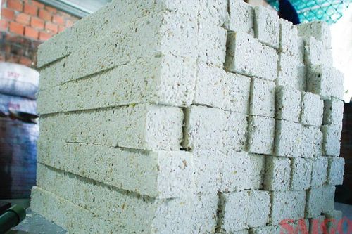 Giữ gìn nghề đóng bánh nổ thủ công