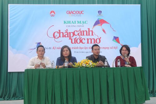 Khai mạc chương trình 'Chắp cánh ước mơ' năm học 2023-2024