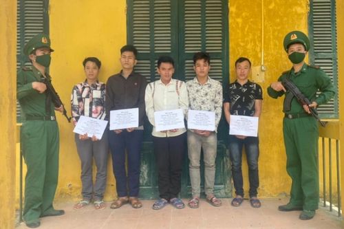 Tóm gọn kẻ cầm đầu đường dây môi giới, tổ chức đưa người xuất, nhập cảnh trái phép