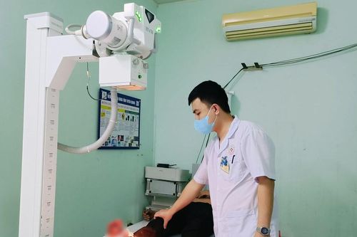 Cứu 2 người bị máy cắt cỏ chém đứt cẳng tay, chân