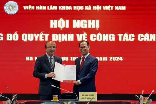 Hội nghị công bố Quyết định về công tác cán bộ Văn phòng Đảng – Đoàn thể Bộ Tư pháp