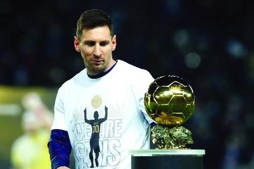 PSG bị cáo buộc 'mua' Quả bóng Vàng cho Messi