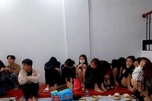 Mở tiệc sinh nhật bằng 'ma túy' trong khu đô thị hạng sang ở Hưng Yên