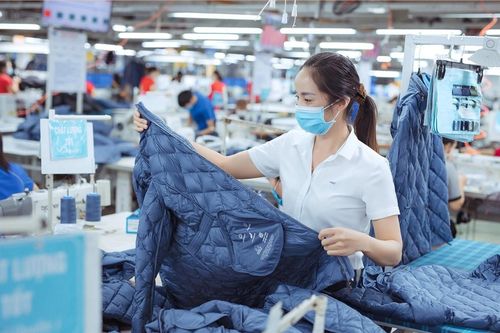 Hơn 70% doanh nghiệp chế biến chế tạo lạc quan về đơn hàng xuất khẩu quý I