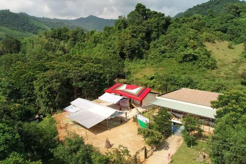 Nhà văn hóa hình chiếc khăn piêu người Thái ở Nghệ An đạt giải thưởng Văn học nghệ thuật toàn quốc