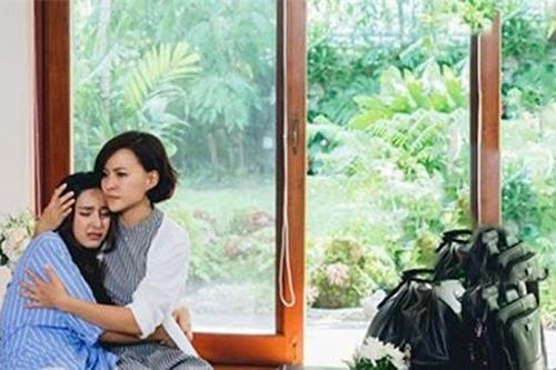 Anh trai mất, thấy chị dâu vác bụng bầu to vượt mặt về quê, bố mẹ tôi khóc cảm ơn chị rối rít