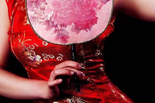Phụ nữ nhà thổ thời xưa sử dụng biện pháp tránh thai như thế nào