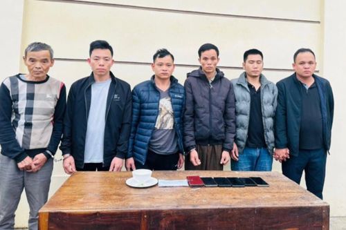 6 'con bạc' sát phạt ở trong rừng Hà Giang