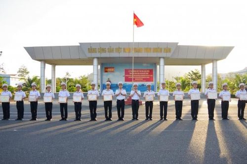 Lữ đoàn 189 Hải quân: Phát động đợt thi đua cao điểm 'Mừng Đảng, mừng Xuân, ra quân Quyết thắng'