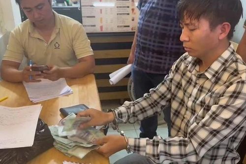 Cộng tác viên một tờ báo bị bắt về tội cưỡng đoạt tài sản