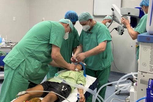 Phẫu thuật tạo hình thẩm mỹ miễn phí cho 80-100 bệnh nhân