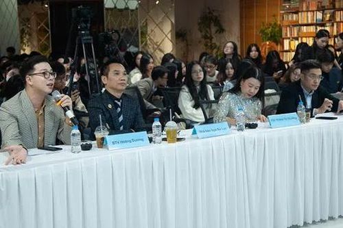 Đêm Bán kết SPEAK UP 2024 hành trình nổi bật và sáng tạo đầy ấn tượng của Top 20