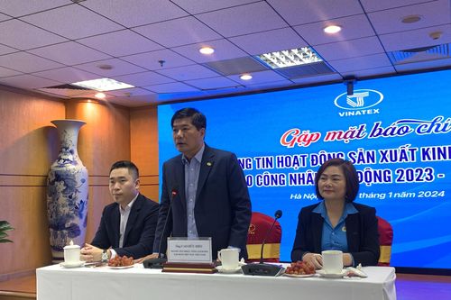 Lao động tại Vinatex nhận thưởng Tết trung bình 16 triệu đồng/người