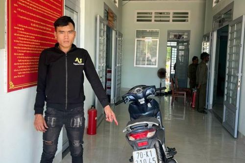 Người đàn ông mưu trí lật tẩy kẻ trộm thay biển số xe giả