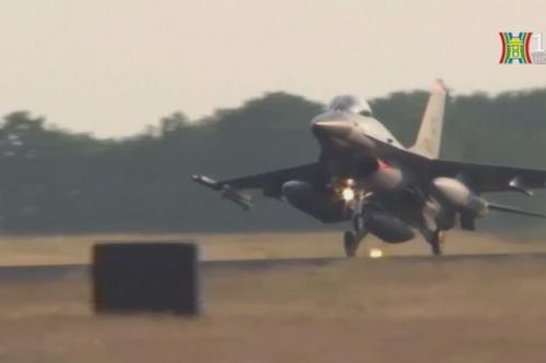 Na Uy gửi máy bay F16 đào tạo phi công Ukraine