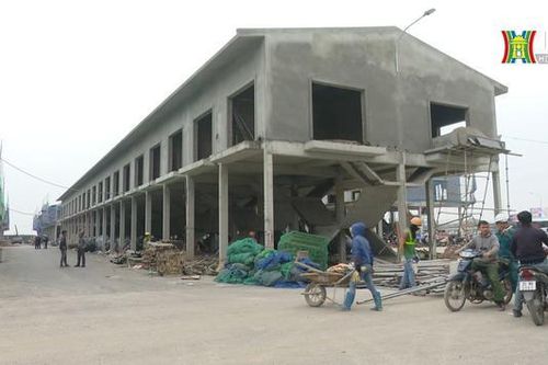 Đất công nghiệp, dịch vụ thu hút nhiều doanh nghiệp, tiểu thương