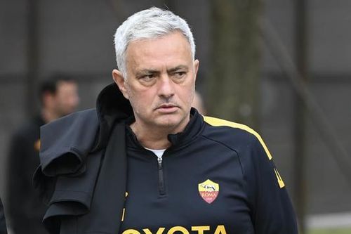Jose Mourinho là HLV lương cao nhất lịch sử bóng đá?