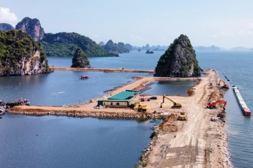 Bộ Tài nguyên và Môi trường phản hồi về dự án lấn vùng đệm vịnh Hạ Long