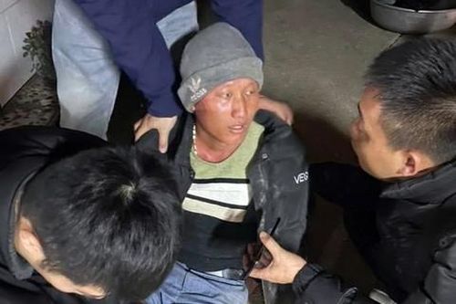 Hai anh em ruột rủ nhau 'kinh doanh' 10 bánh heroin