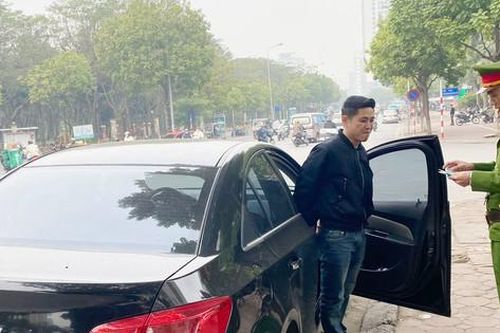 Thiếu diện tích giao thông tĩnh, ô tô tràn vào ngõ, ngách: Cách nào xử lý dứt điểm?