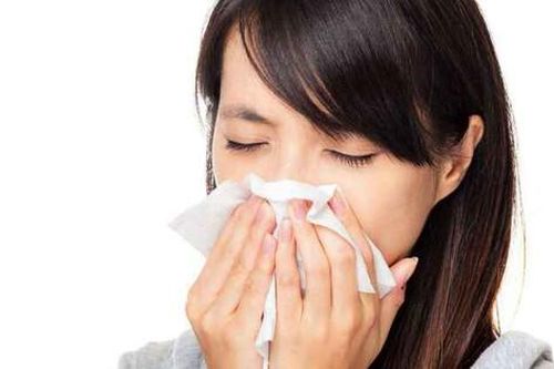 Cách ngừa viêm họng, nghẹt mũi trong mùa lạnh