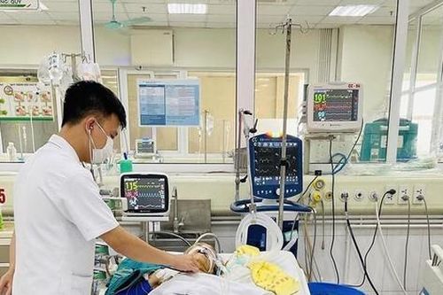 Nhiều người mắc cúm A tự mua thuốc tamiflu điều trị, chuyên gia khuyến cáo gì?