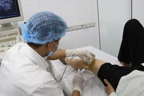 Cách giảm đau khớp khi thời tiết thất thường