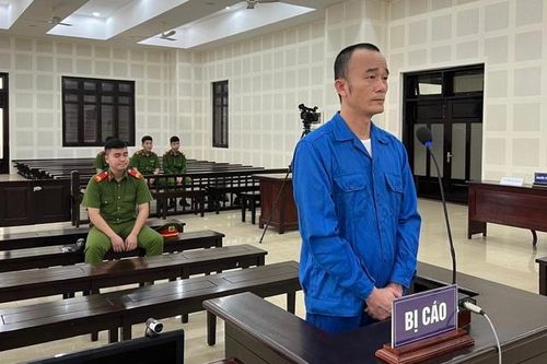 12 năm tù cho kẻ chém cha người yêu trọng thương